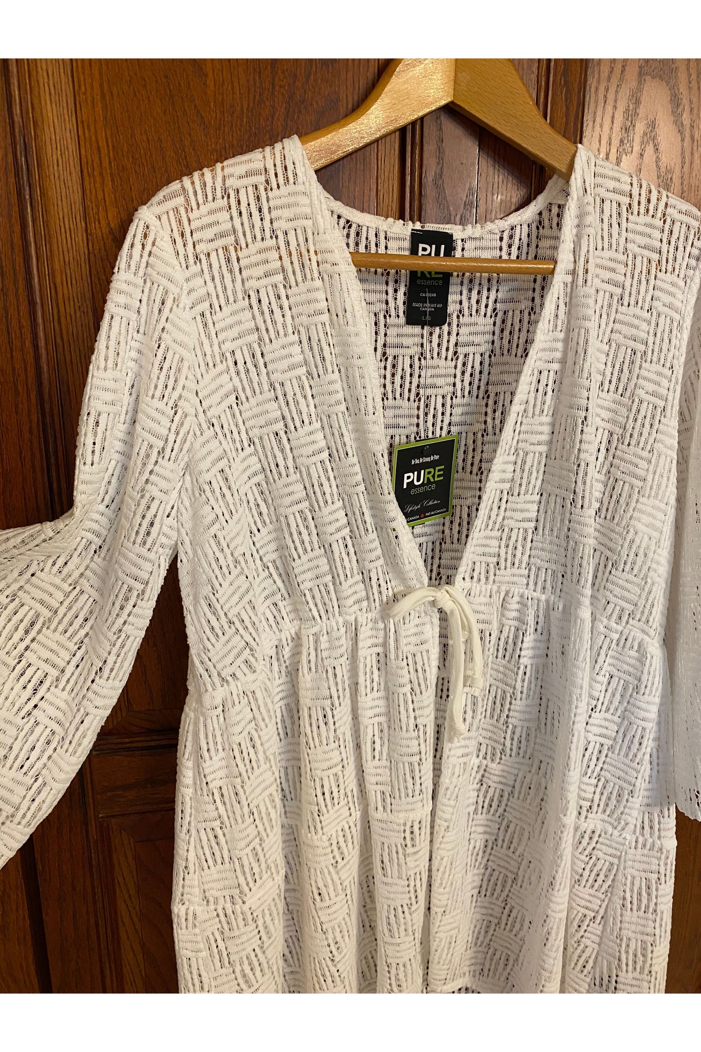 Pure Essence - Cover Up - Black or White- 463-7016