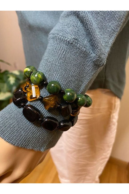 Green, Gold & Black Stretch Bead Bracelet