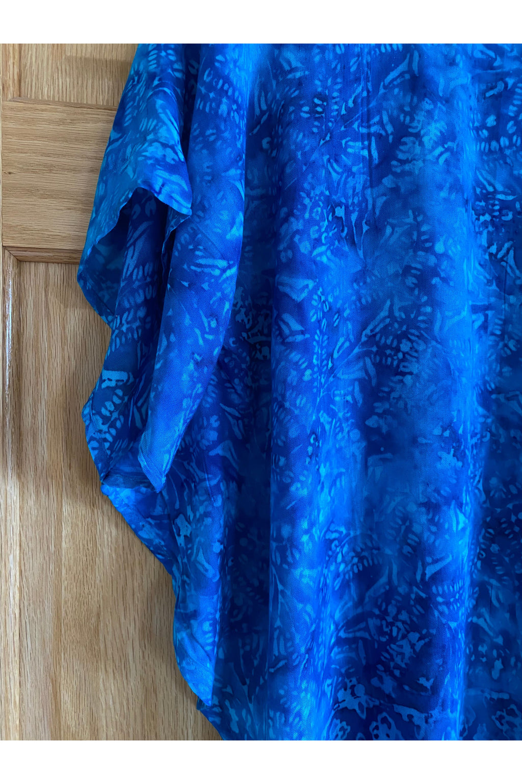 Hand Kreation - Blue Multi/ Rounded Hem Blouse - B184