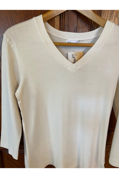 Prairie Cotton - Classic V-Neck 3/4 Sleeve Tee - 9268