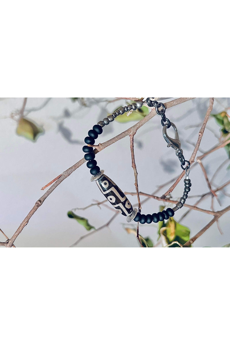 Fellerings- Black Beaded Bracelet