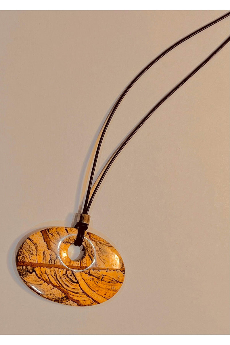Fellerings - Natural Beauty Oval Stone Necklace